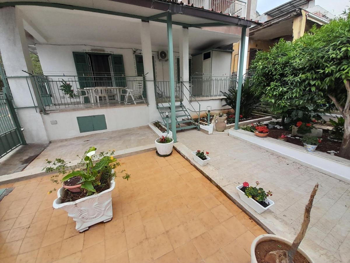 Casa Vacanze Ciccine Capaci Bagian luar foto